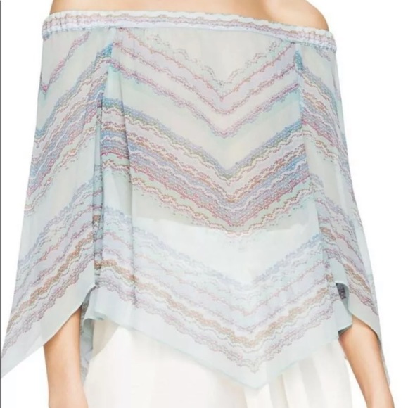 BCBGMAXAZRIA Silk Top Off-the-shoulder Sz M - Picture 3 of 6